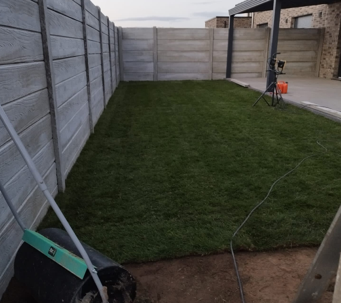 YUKO - Garten Bau & Rollrasenverlegung